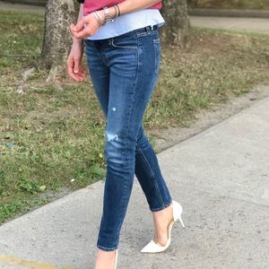 Levi’s 711 skinny - hard to find style!!